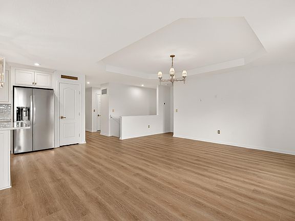 5th image of 1622 Cherry Blossom Dr