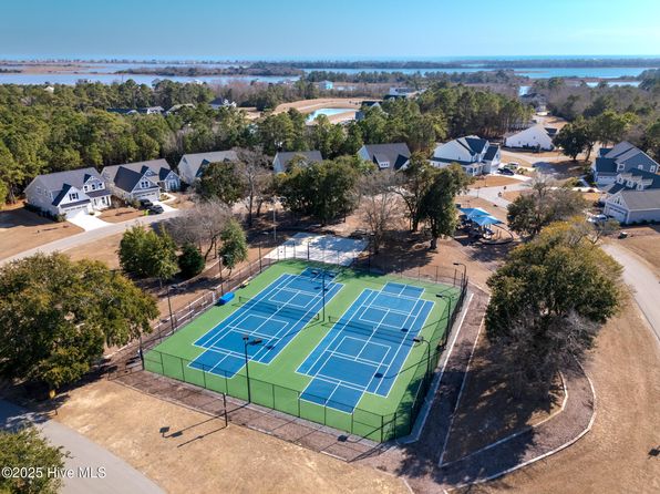 204 Seagrass Court, Holly Ridge, NC 28445