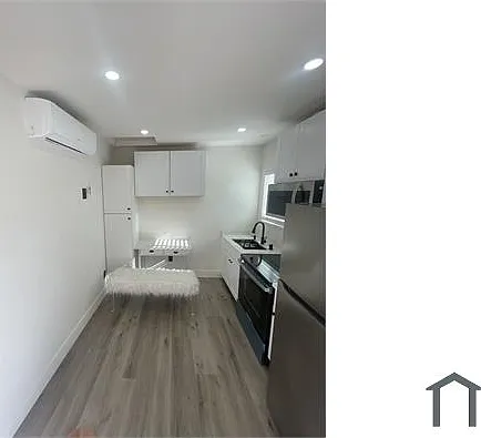 11726 Blythe St #B — Photo 16