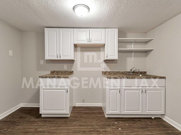4th image of 7150 Natal Ave #A