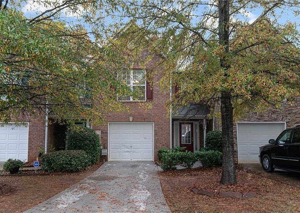 1st image of 235 Fern Crest Dr #235