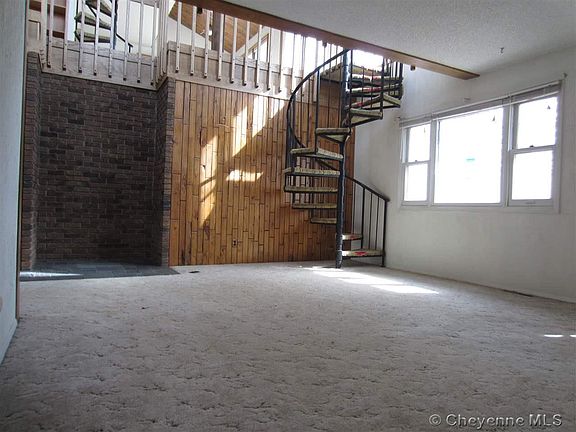 5th image of 2663 Monroe St