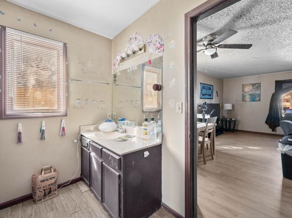 wichita-kansas-2062429182 picture