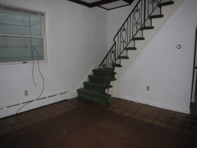 2nd image of 1305 E Pine St