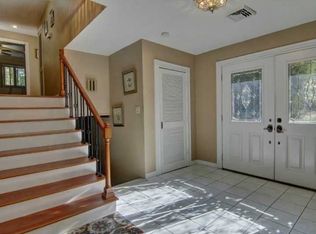 4 Rosewood Dr, Lincoln, RI 02865