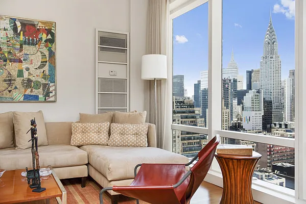 Sold by Compass | media 17