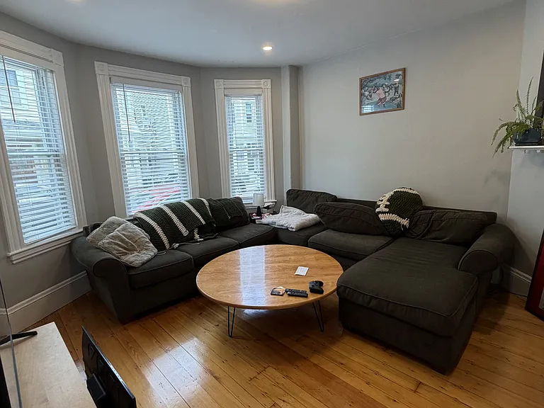 24 Howell St #1 — Photo 1