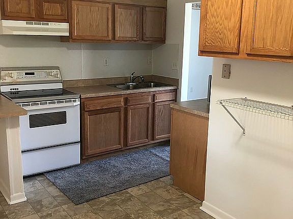4th image of 282 B St