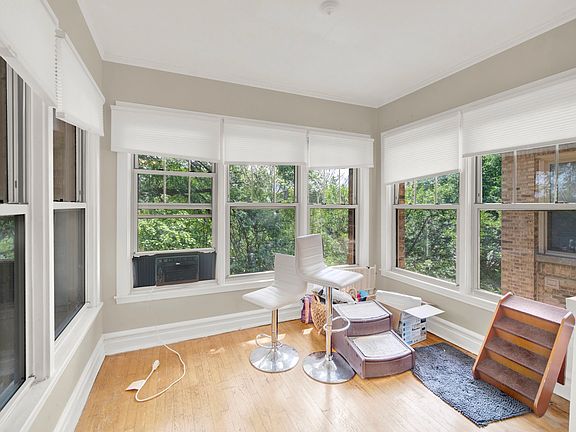 4th image of 6536 N Glenwood Ave #3N