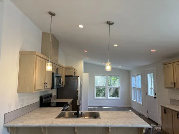 Rainier Plan, Shadowbrook