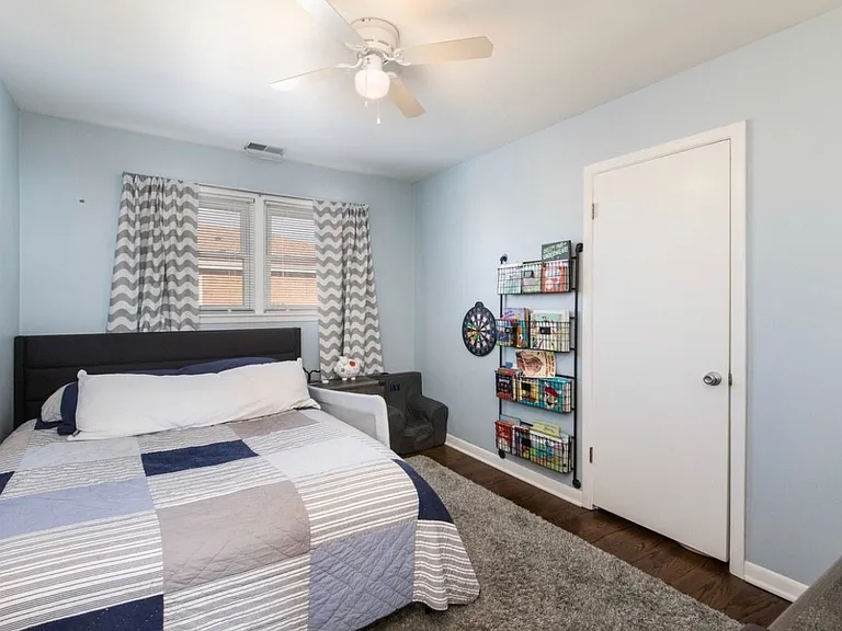 8735 N Wisner St #2 — Photo 11