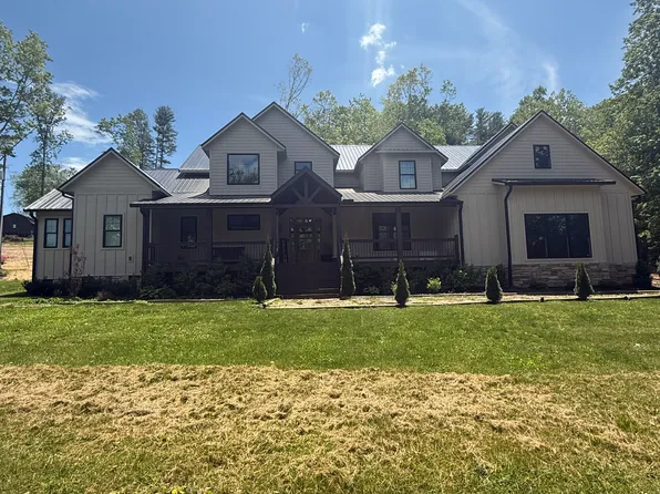 (undisclosed Address), Fletcher, NC 28732