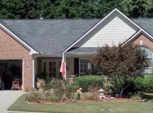 555 Sterling Pointe Ct, Lawrenceville, GA 30043