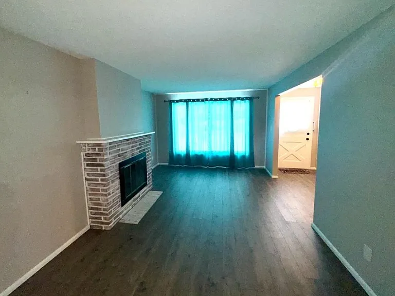 6488 State Rd — Photo 15