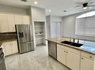 3810 SW 51st St, Fort Lauderdale, FL 33312