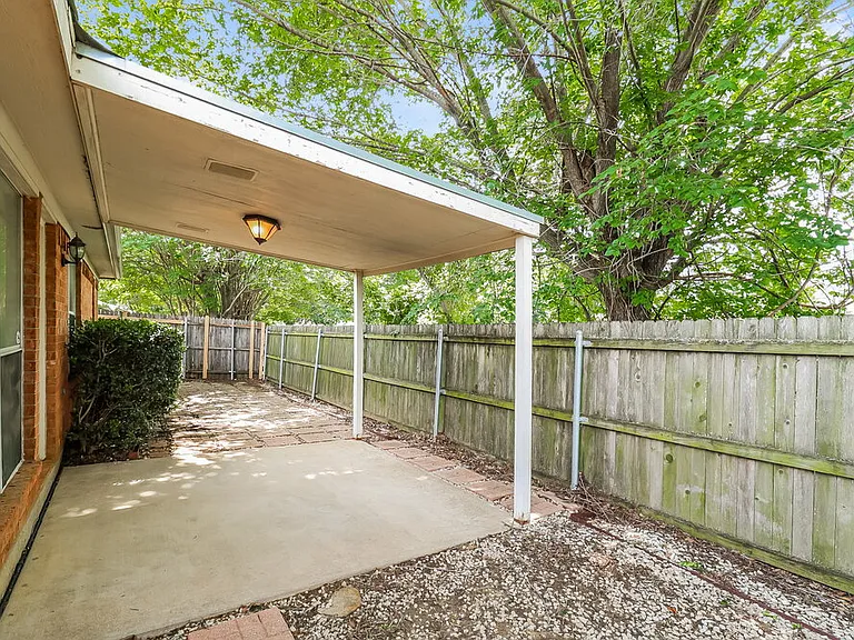 5604 Northstar Ln — Photo 16