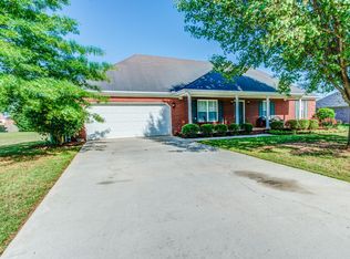 231 Morning Star Dr, Huntsville, AL 35811