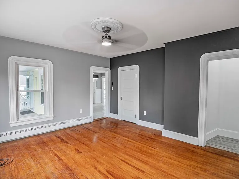 400 Wilson St — Photo 11
