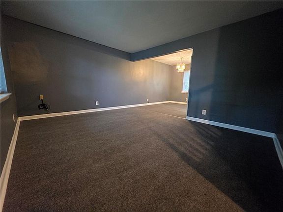 5th image of 13200 Dwyer Blvd