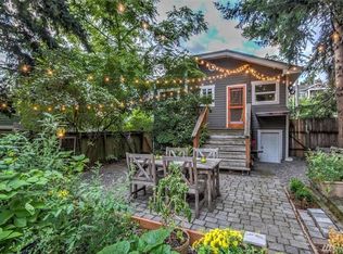 1709 N 35th St UNIT B, Seattle, WA 98103