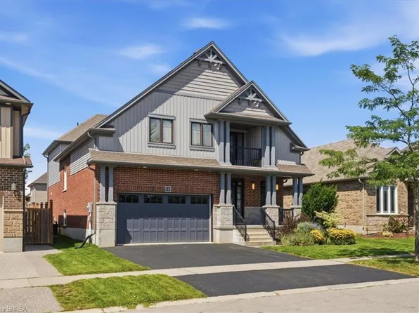 14 McQueen Dr, Brant, ON N3L 0A3