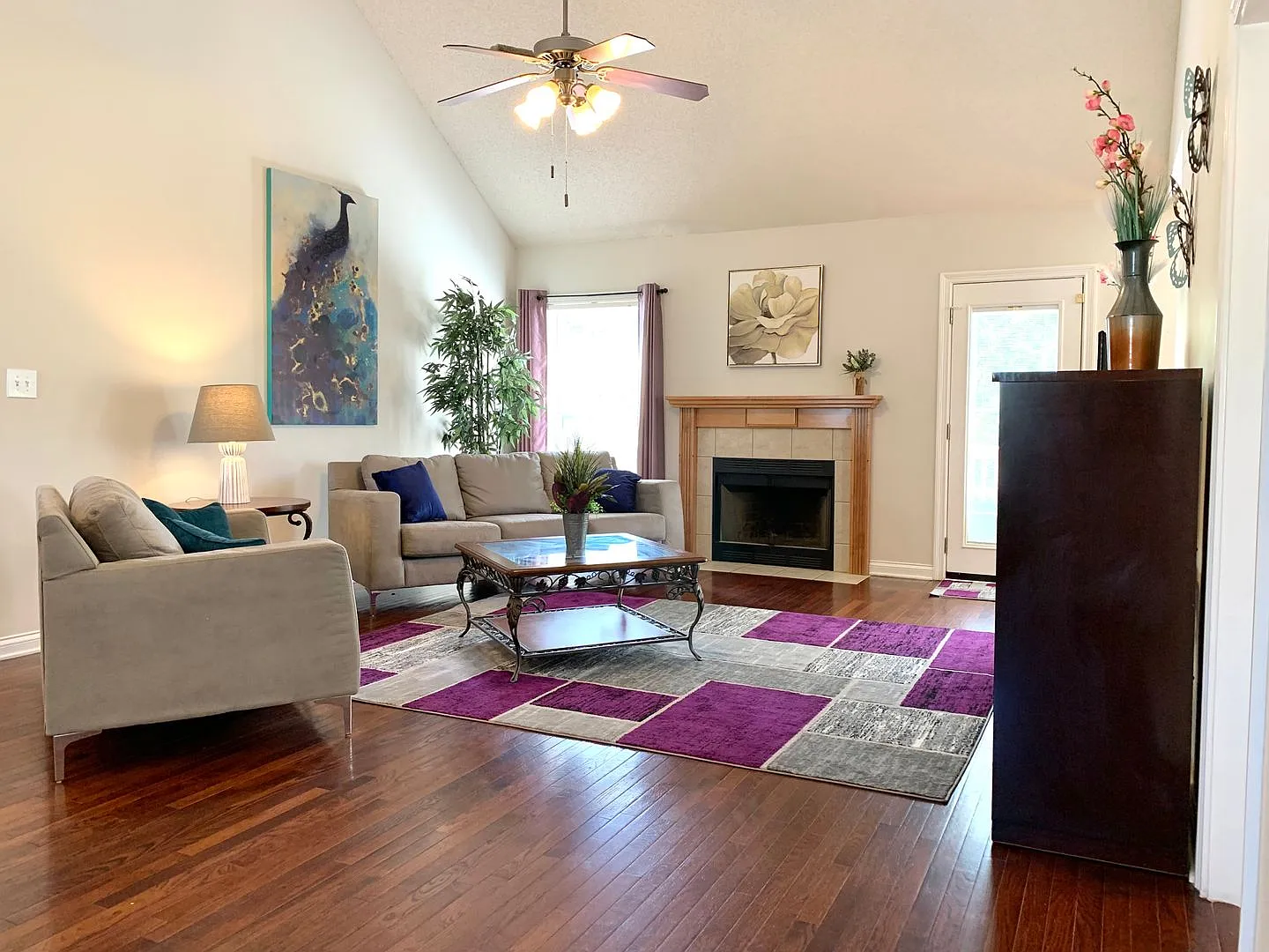 3668 Cindy Jo South - Fully Furnished — Photo 2
