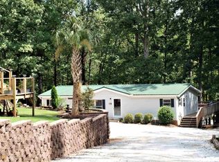 200 Bailey Cir, Townville, SC 29689