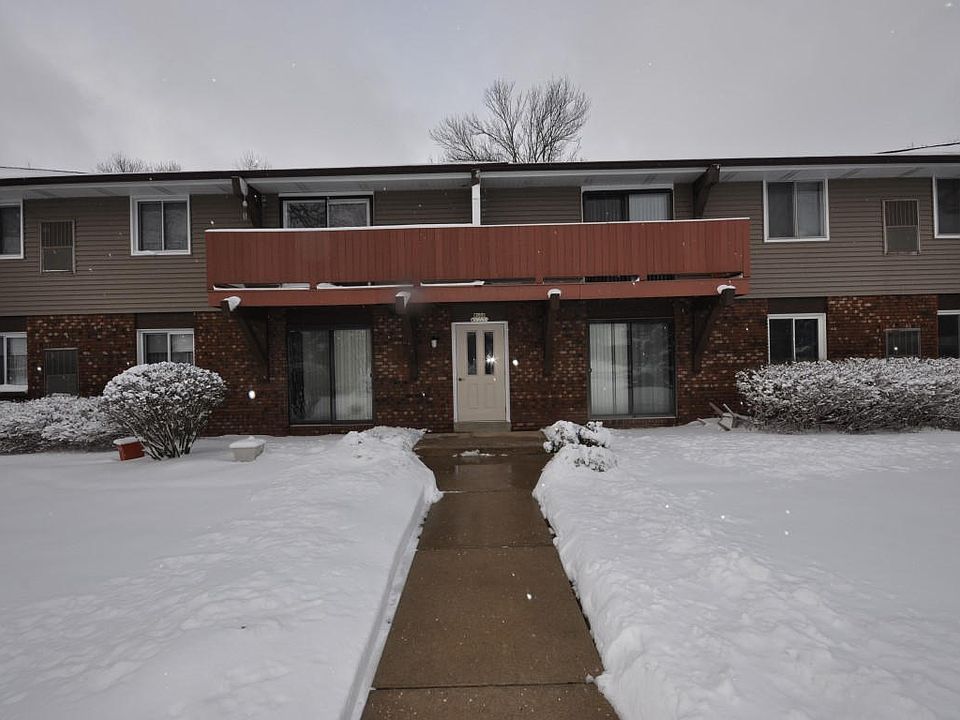 1st image of W158N11139 Legend Ave APT 6