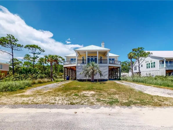 310 Audubon Pl, Dauphin Island, AL 36528