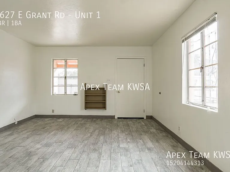 2627 E Grant Rd #1 — Photo 21