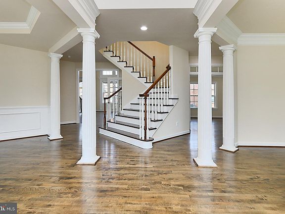3rd image of 4000 Woodberry Meadow Dr
