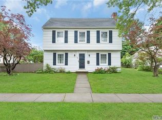 282 Crowell St, Hempstead, NY 11550