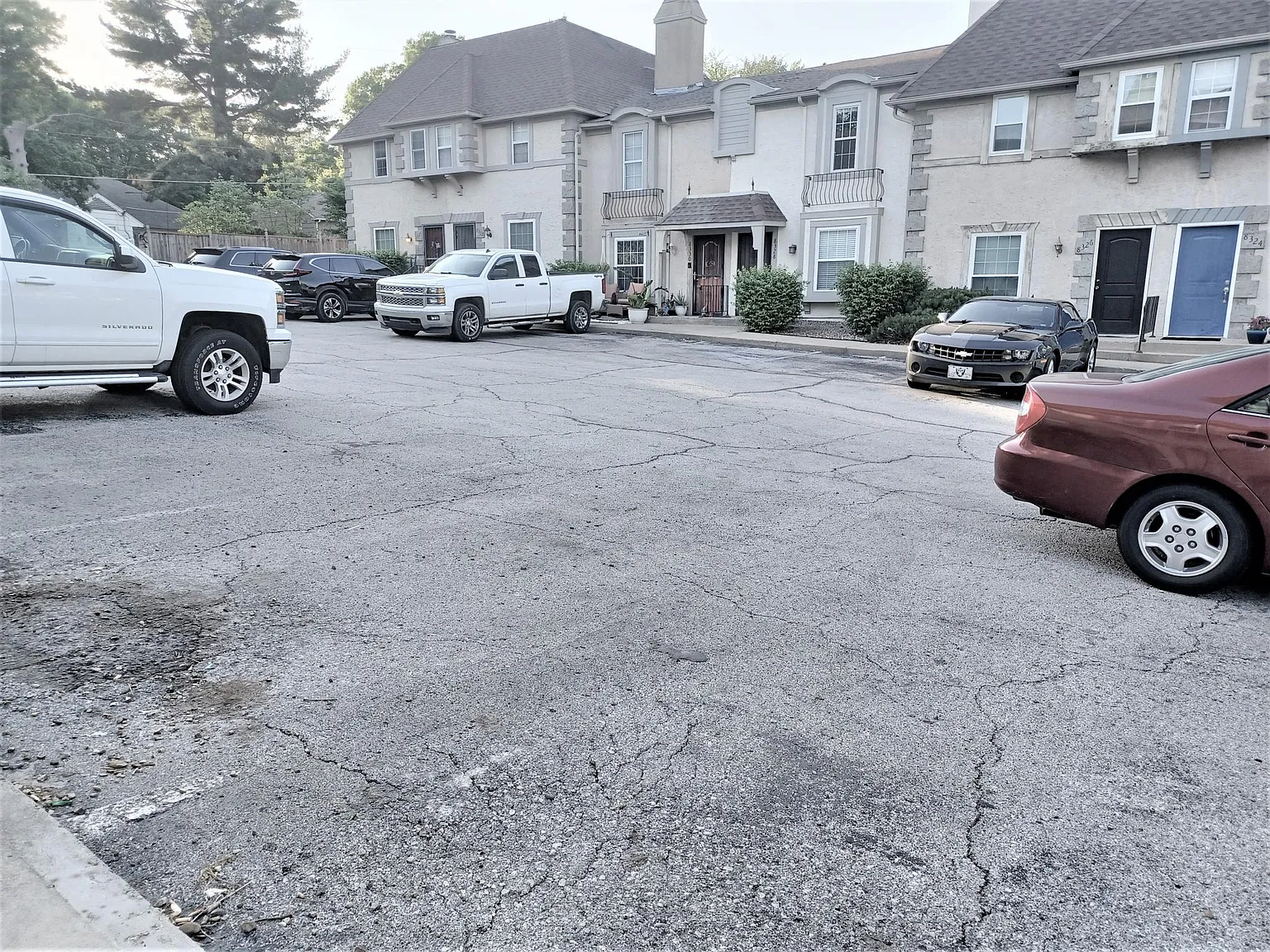 8328 Metcalf Ave — Photo 4