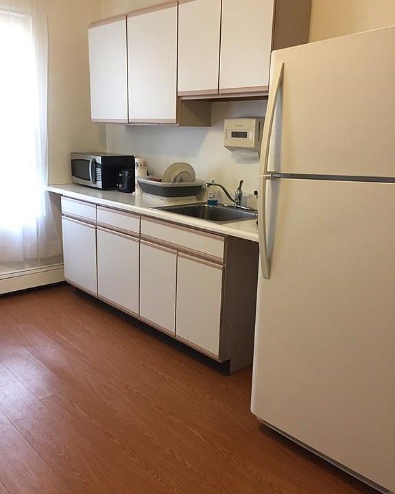 2nd image of 257 Cambridge St APT 1