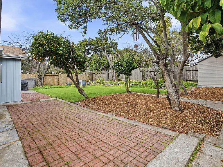 1238 Coral St #A — Photo 13