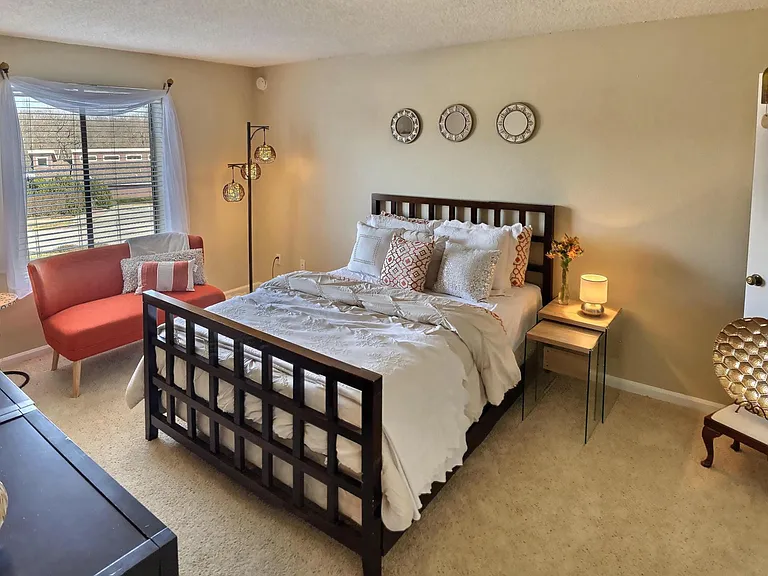 The Bicycle Club Apartments — Photo 15
