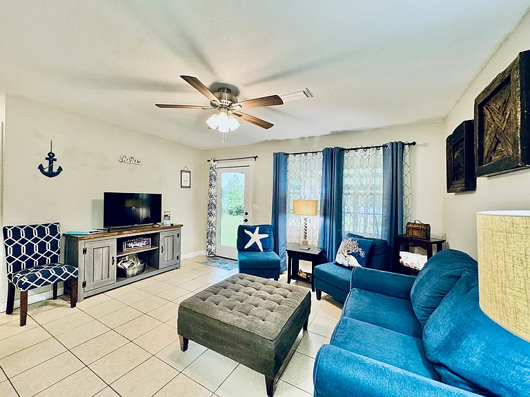 5909 N Airport Rd — Photo 4
