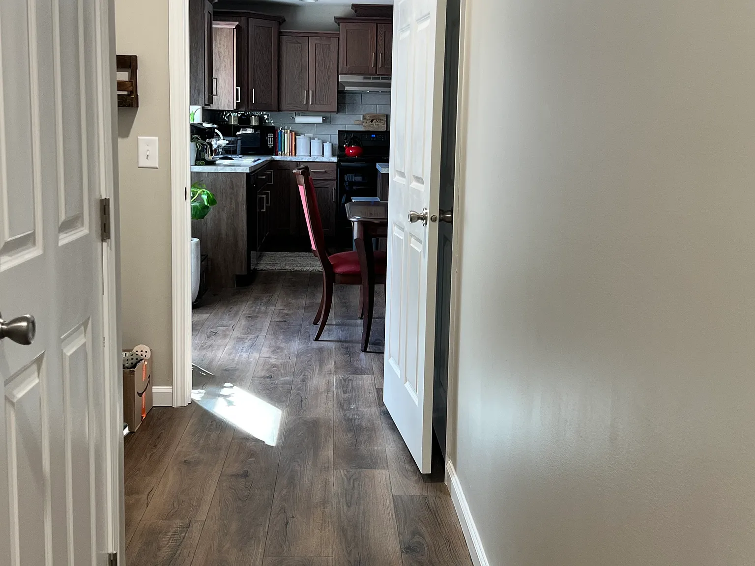 3 bed, 1600 sqft, $2,200 — Photo 4