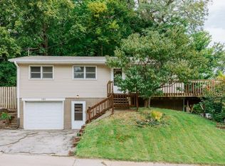 101 Roscoe Ave, Muscatine, IA 52761