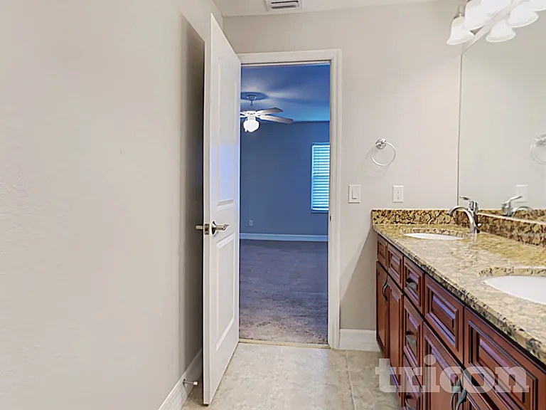 7438 Watson Ln — Photo 11