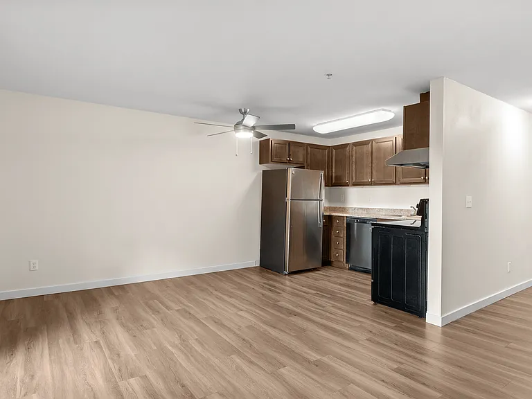 1 Bed 1 Bath Standard - 680 Sq Ft 1 Bed 1 Bath Standard - 680 Sq Ft
