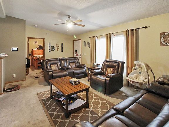 2nd image of 625 9th Ave SE