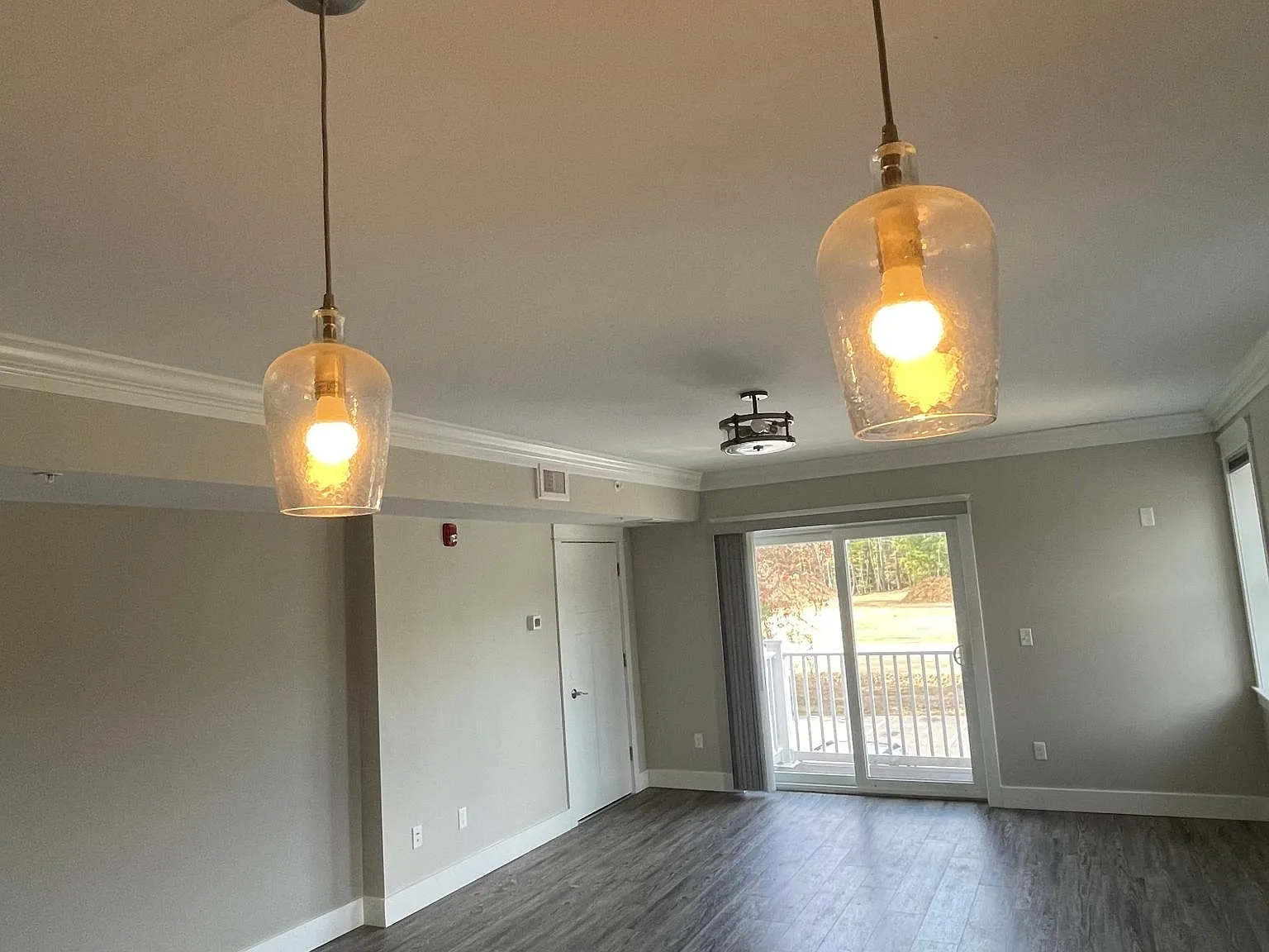 2 bed, 950 sqft, $2,495 — Photo 4