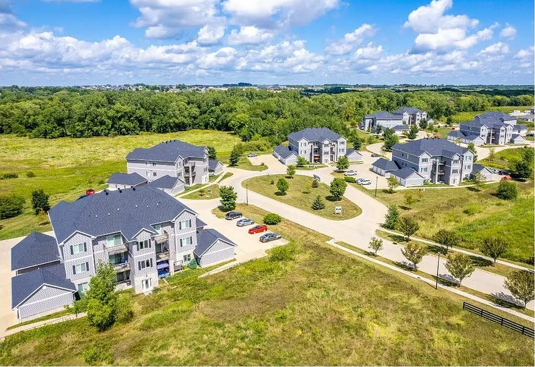 Village Pointe — Photo 1