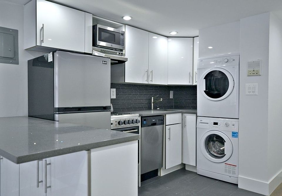 1st image of 85 E 10th St APT 6N