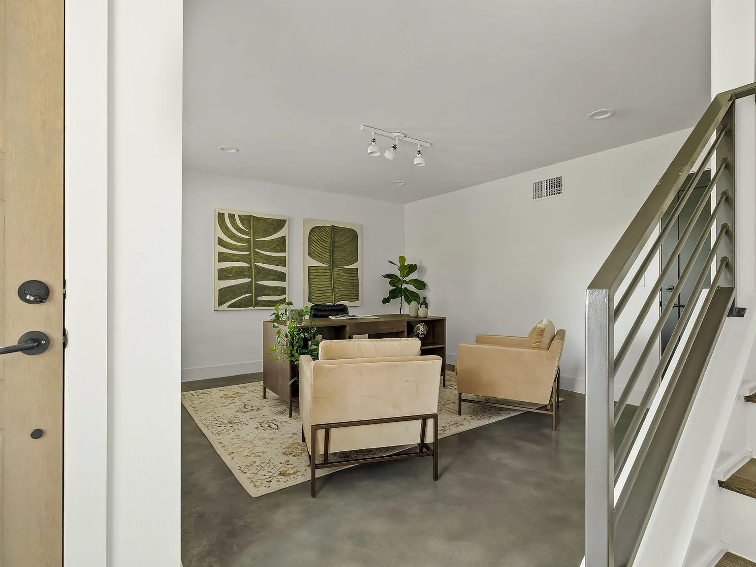 2 bed, 2.5 bath, 1680 sqft, $3,750 — Photo 2