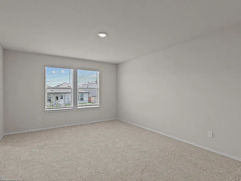 819 Bluegrass Point — Photo 16