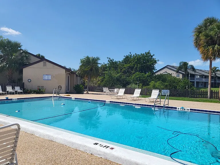 2721 Hidden Lake Blvd #C — Photo 16