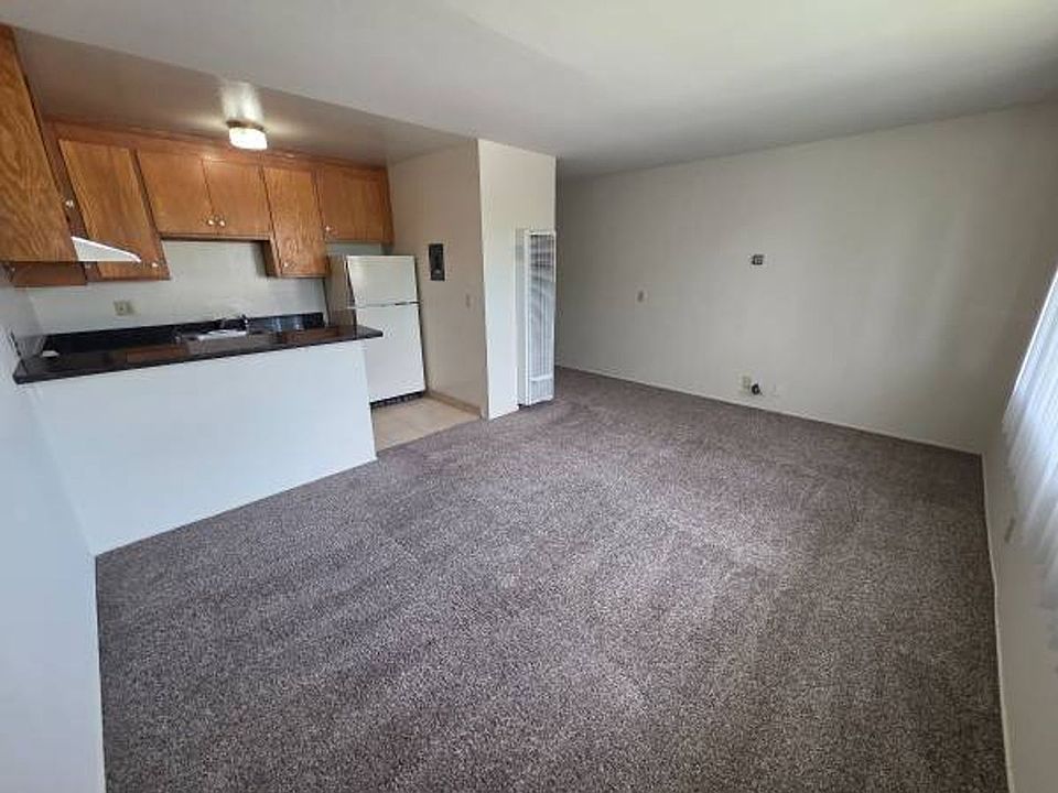 1st image of 3002 Magliocco Dr APT 17