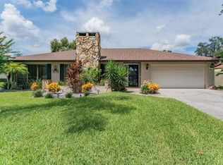 814 Sandalwood Dr, Plant City, FL 33563